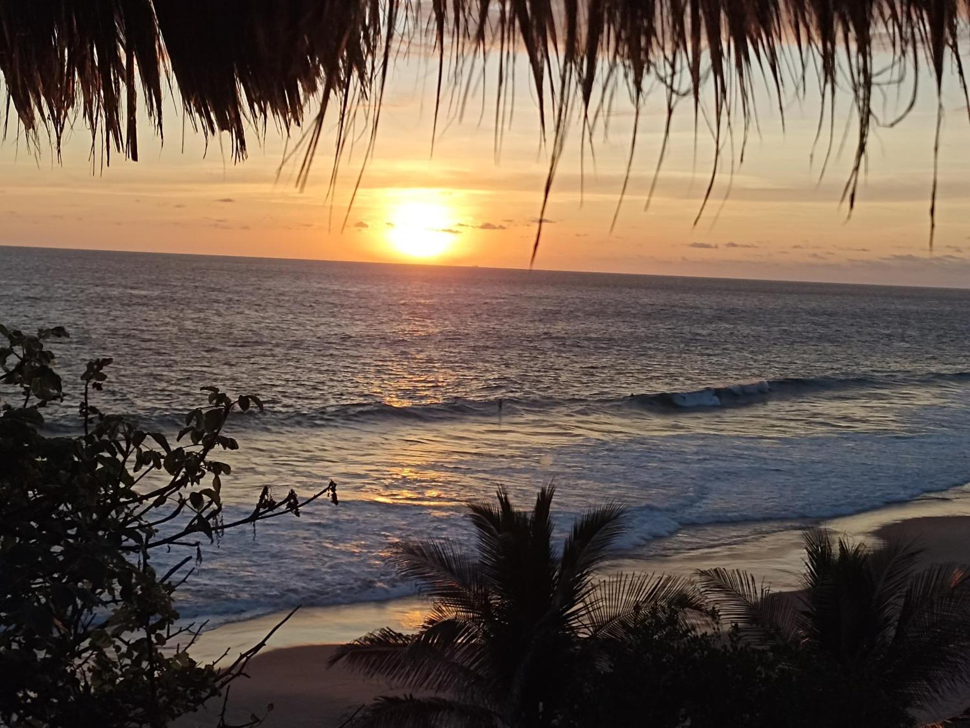 Отель Punta Sur, Frente Al Mar Y El Atardecer Масунте Экстерьер фото