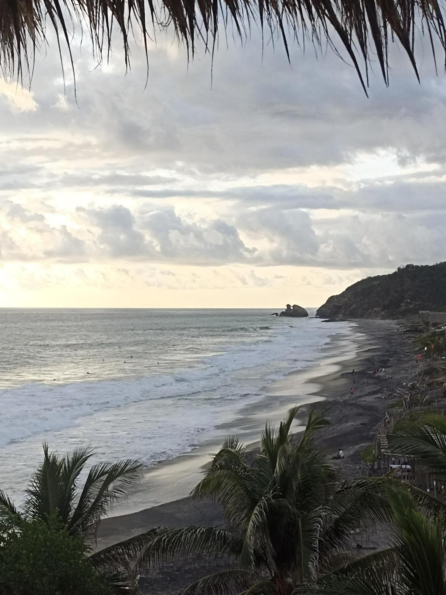 Отель Punta Sur, Frente Al Mar Y El Atardecer Масунте Экстерьер фото