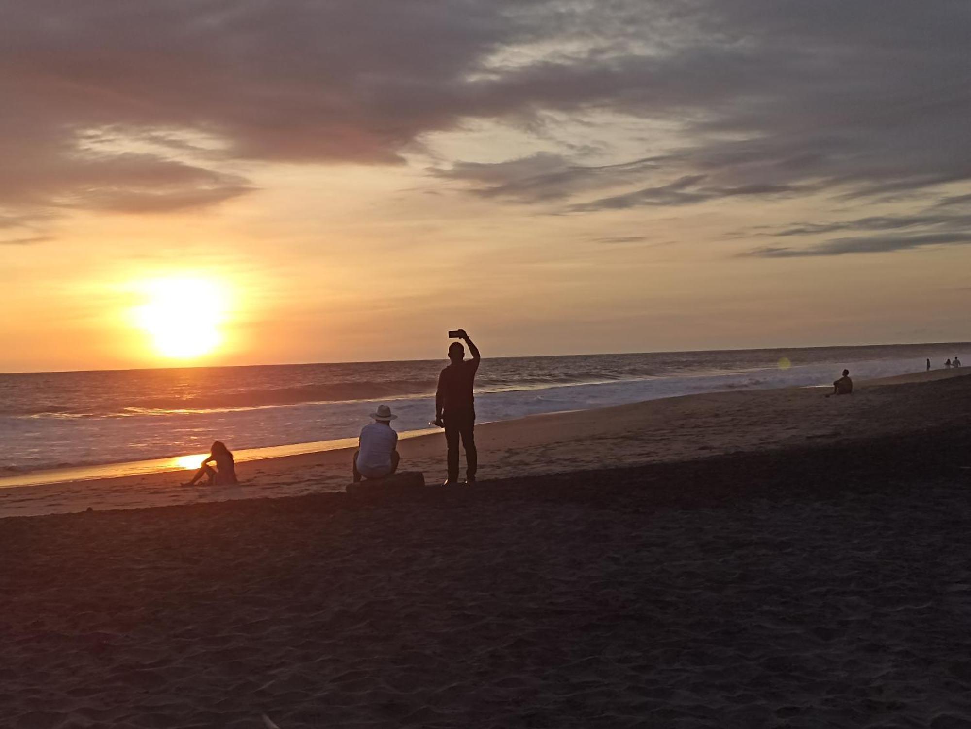 Отель Punta Sur, Frente Al Mar Y El Atardecer Масунте Экстерьер фото
